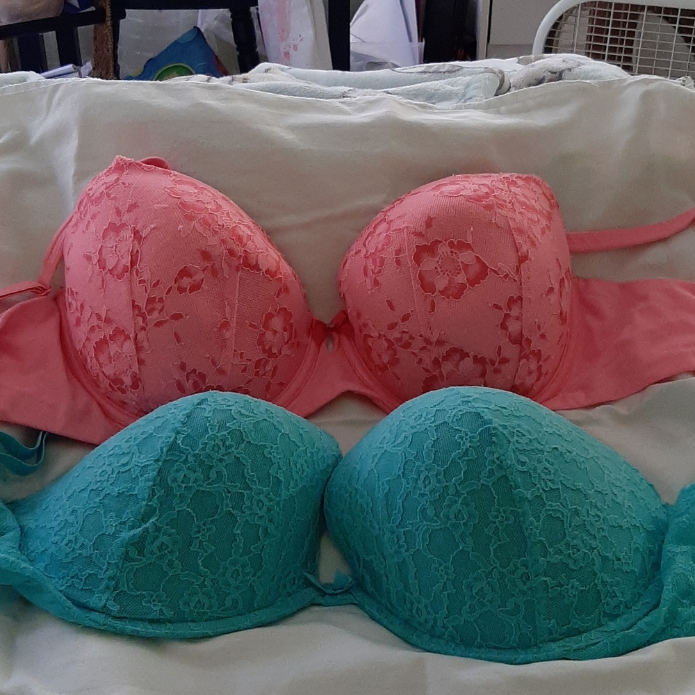 Victorias Secret bras. 38DD
